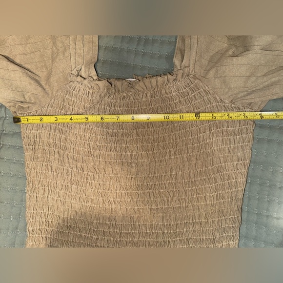 We the Free Puff Sleeve Smocked Top - light olivey green. VGUC Sz Med. - Picture 4 of 9